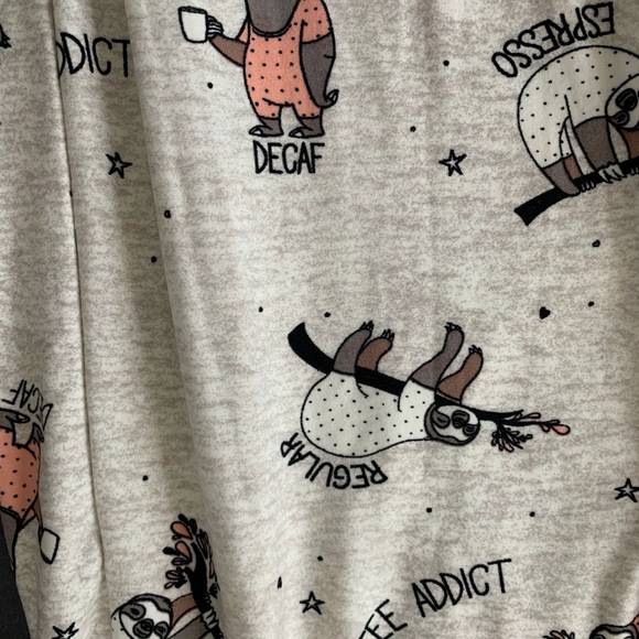 Ardene sloth pj pants - Picture 3 of 3
